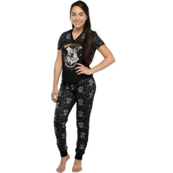 Harry Potter Women's Juniors Hogwarts Crest Foil Print Jogger Pajama Set