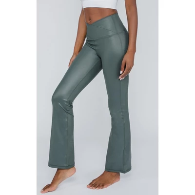 90 Degree By Reflex Interlink High Shine Cire Elastic Free Crossover V-Back Flared Leg Yoga Pants 6 90 Degree By Reflex Interlink High Shine Cire Elastic Free Crossover V-Back Flared Leg Yoga Pants - Image 6