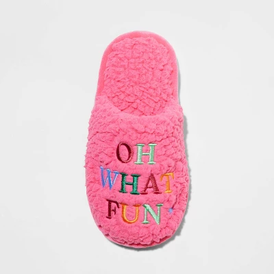 Kids' Holiday Oh What Fun! Scuff Slippers - Wondershop™ Pink 2 Kids' Holiday Oh What Fun! Scuff Slippers - Wondershop™ Pink - Image 2